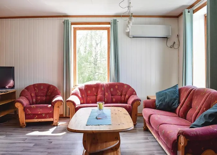 4 Bedroom Beautiful In * Steinsto