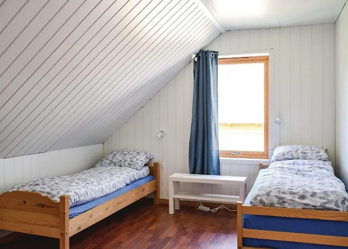 4 Bedroom Beautiful In Holiday home *