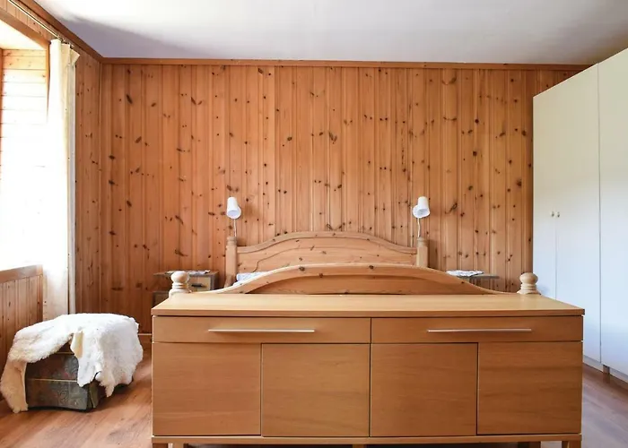4 Bedroom Beautiful In Holiday home