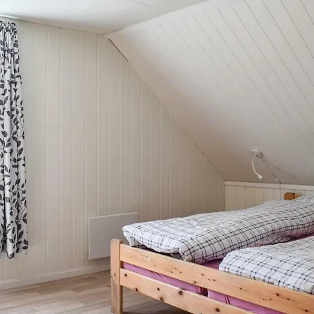 4 Bedroom Beautiful In *